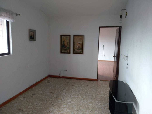 Imagen 27 de 30 de Venta De Amplisima Casa Residencial Toluca, Estado De México