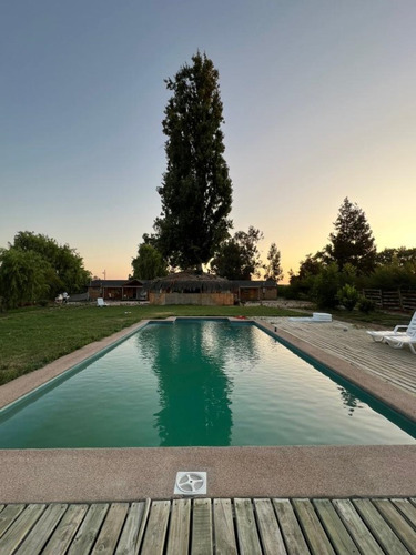 Parcela Con Casa 8 Dormitorios Y 4 Baños, Orilla Lago Rapel