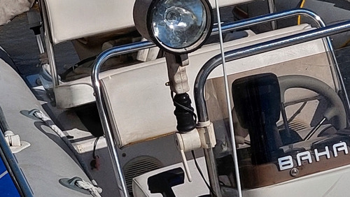 Imagen 8 de 15 de Semirrígido Bahamas 5.1 Evinrude Etec 90 Hp . Impec.