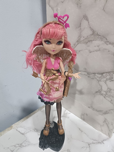 Ever After High Cupido , Sin Anillo, Usado, Sin Caja (Usado)