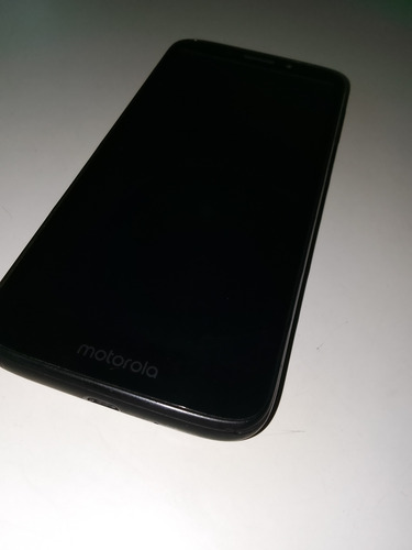 Motorola Moto E5 Play 16 Gb 2 Gb Ram Negro (Usado)
