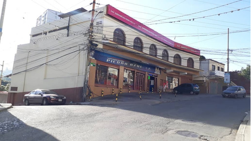 Js Group Vende Supermercado Con Terreno, Local Y Fondo De Comercio Ubicado En El Casco Central Del Pueblo De Baruta, Y.m.