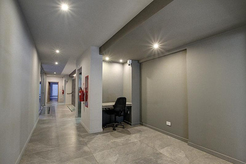 Juncal Y Cerrito. A Estrenar. 1 Y 2 Ambientes En Duplex. Piscina. Solarium. C/parrilla