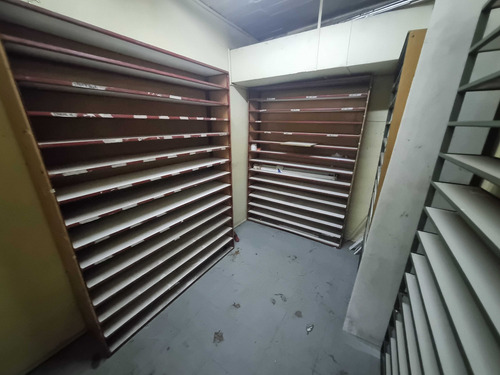 Local Comercial Con Bodega (94061)