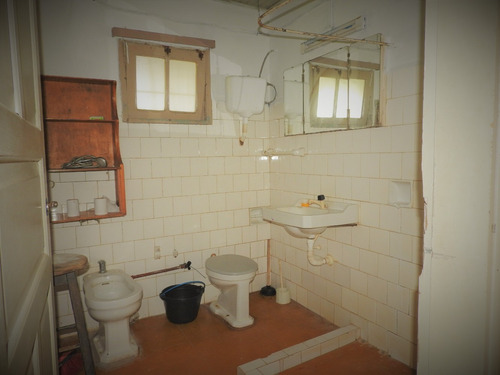 Imagen 10 de 14 de Casa De 7 Ambientes Y 2 Baños