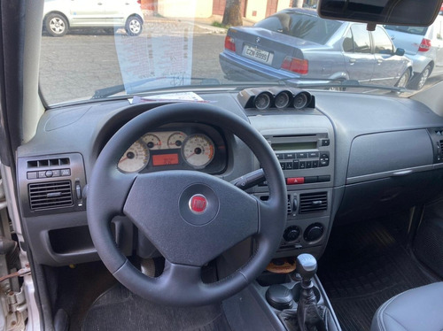 Imagem 5 de 14 de Fiat Strada Adventure 1.8/ 1.8 Locker Flex Ce