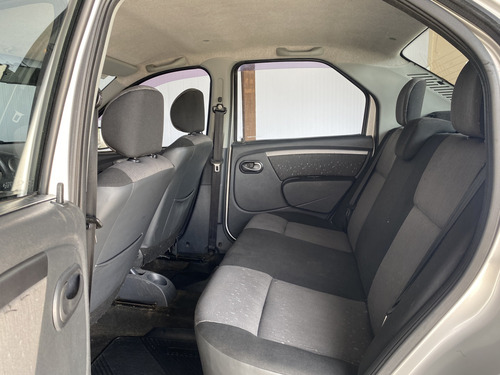 Renault Logan 1.6 EXPRESSION 16V FLEX 4P AUTOMÁTICO