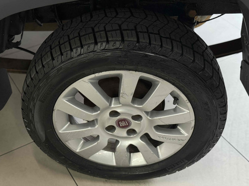 Fiat Strada 1.8 MPI ADVENTURE CD 16V FLEX 3P MANUAL