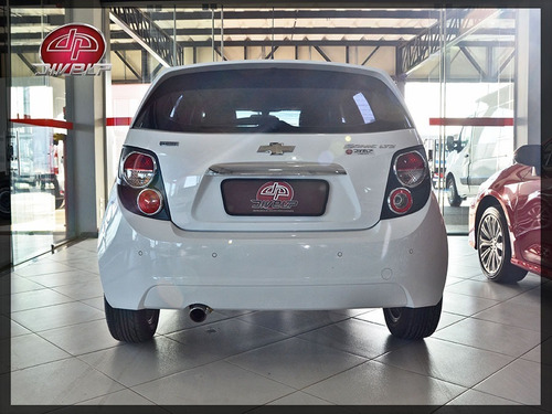 Imagem 13 de 17 de Chevrolet Sonic Ltz 1.6 Flex 2013