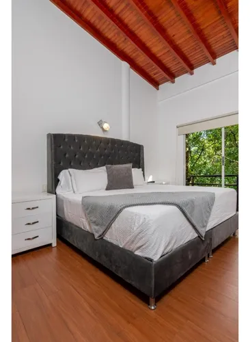 Casa Amoblada En Arriendo En El Poblado