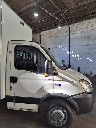 Iveco Daily 35s14 Bau Ano 17 Unico Dono Novissima