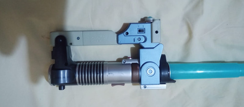 Sable De Luz Ezra Bridger Lightsaber Star Wars Rebles Azul (Usado)