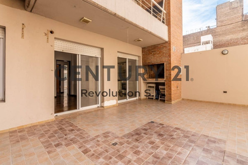 Imagen 10 de 24 de Venta Departamento 2 Dormitorios / Patio Y Parrillero