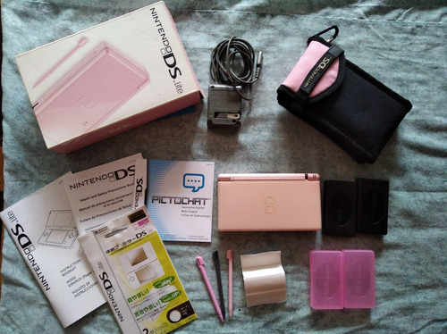 Set Nintendo Ds Lite Con Accesorios + 5 Juegos Originales