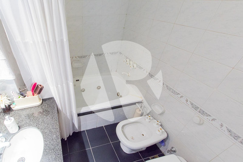 Alquiler Semipiso 4 Amb Con Dependencia, Cochera Y Baulera