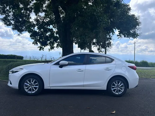 Mazda 3 2.0 Touring
