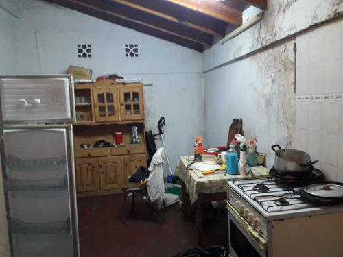 Imagen 6 de 10 de Moron Sur- Ph De 3 1/2 - Ambientes Con Cochera- Exc. Estado- Nuevo Valor !!!!