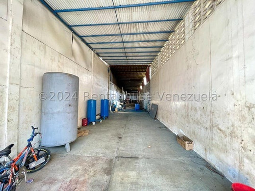 Erika Armeya Vende: Galpón En Zona Industrial I De Barquisimeto Flex: 25-407