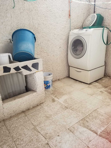 Jardines De Cerro Gordo, Ecatepec, Edo. De Méx, Casa En Renta.