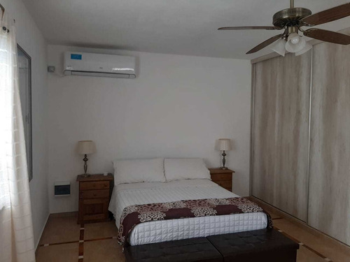 Casa A La Venta En Villa Parque Siquiman. (c135)