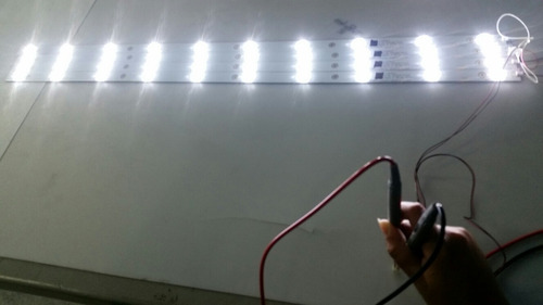 Lbm400p1001 4 Tiras De 10 Leds Hisense 40h5b2 (Usado)
