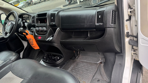 Fiat Ducato 2.3 Executivo (15l) 5p 6 marchas