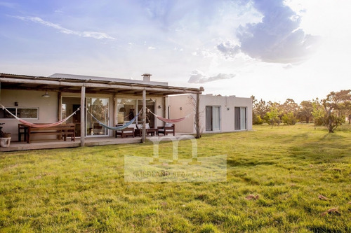Imagen 1 de 12 de Casa En Venta El Quijote Chacras- Ref: 10