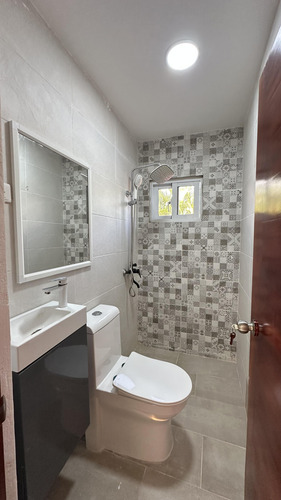 Villa En Venta En Metro Country Club Juan Dolio.