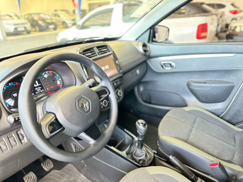 Renault Kwid 1.0 12V SCE FLEX OUTSIDER MANUAL