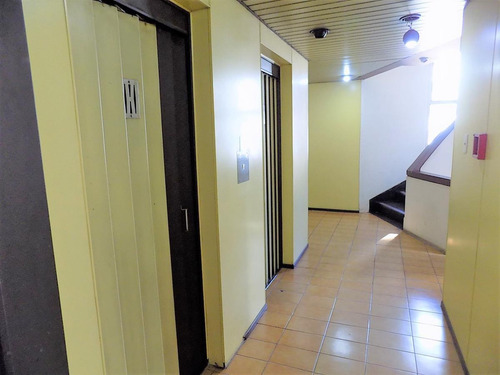 Imagen 22 de 30 de Venta Oficina 2 Amb San Nicolas Centro Luminosa Baño Completo