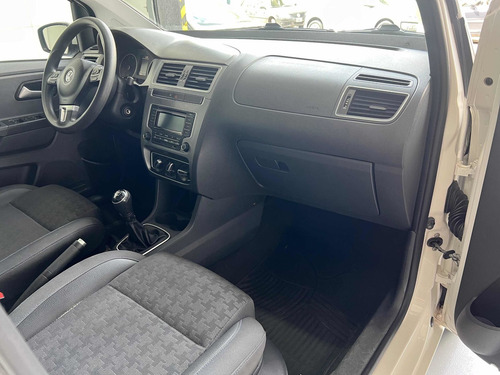 Imagen 14 de 14 de Volkswagen Fox 2015 1.6 Confortline Pack Saf