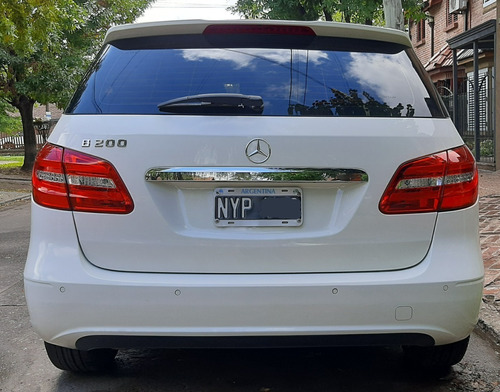 Mercedes Benz B200