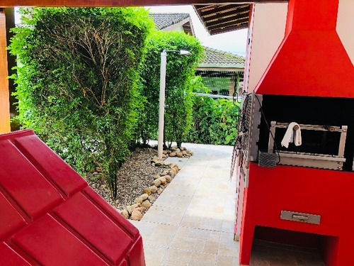 Casa De Condomínio À Venda Na Rodovia Oswaldo Cruz, Horto, Ubatuba - Sp - Liv-12604
