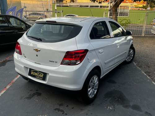 Chevrolet Onix ONIX HATCH LT 1.4 8V FlexPower 5p Aut.