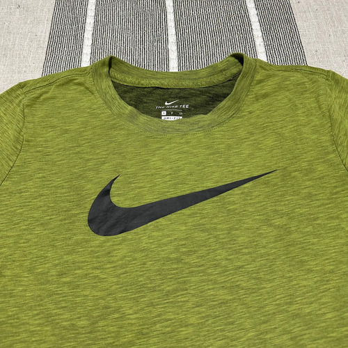 Playera Deportiva Nike Dama (Usado)