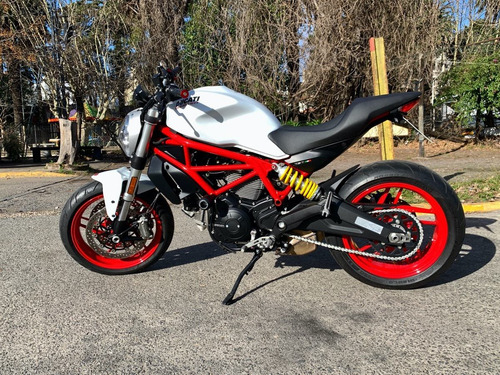 Imagen 3 de 8 de Ducati Monster 797