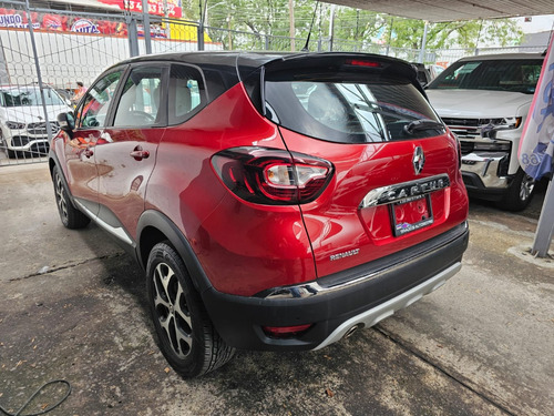 Renault Captur 2.0 Iconic At