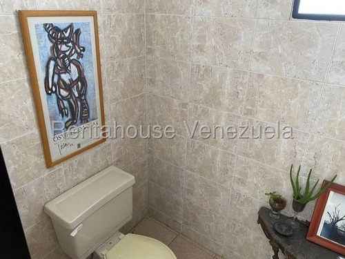 Vendo Casa En Calle Cerrada Los Chorros 25-18391