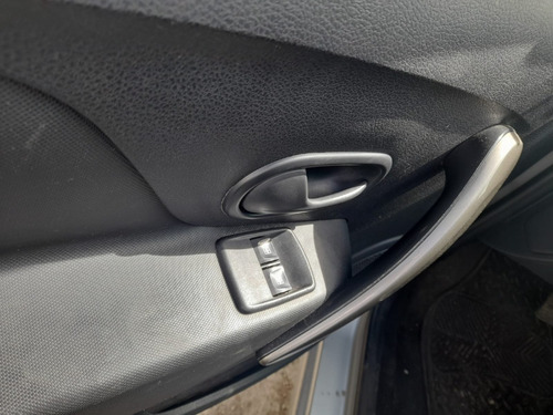 Imagen 4 de 9 de Renault New Logan Expression 1.6 At Mod 2020