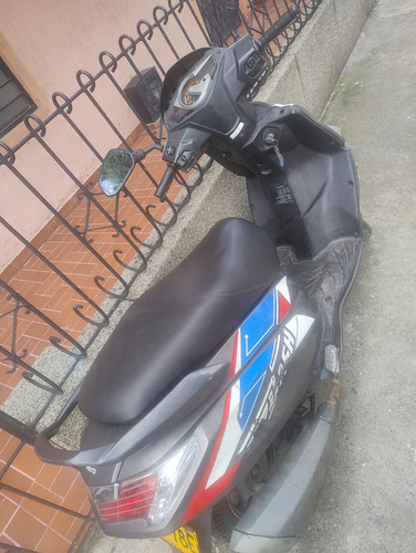 Moto Hero Dash, Modelo 2017, Color Azul Con Blanco