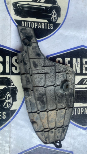 Zoquetera Tras Izq Toyota Yaris 2007-2012 52592-52220 (Usado)