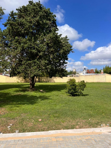 Lotes A La Venta. Condominio La Faustina. Villa Udaondo.