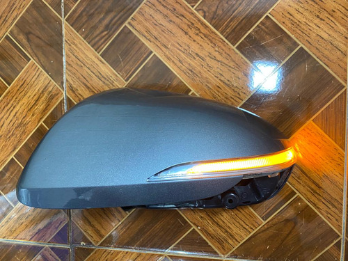 Carcasa Espejo Elantra 2018 2019 2020 Con Luz Izquierdo (Usado)