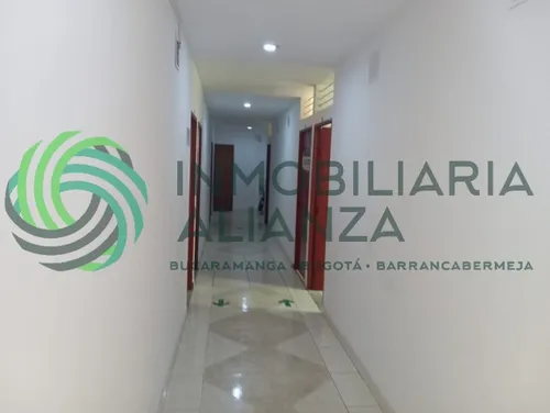 Oficina En Arriendo En Centro. Cod A8172