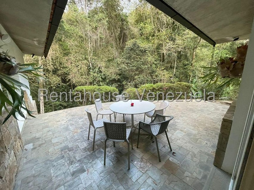 Casa En Venta En Alto Hatillo Remodelada Piscina Caracas Casas Angela Tochon