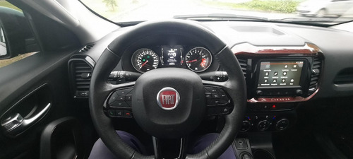 Imagen 6 de 15 de Fiat Toro 1.8 Freedom 4x2 At 25.000km 2019