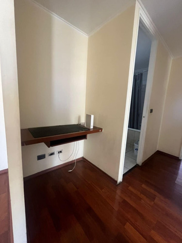 Arriendo Depto. 2d 1b Estacionamiento. Lord Cochrane 1030