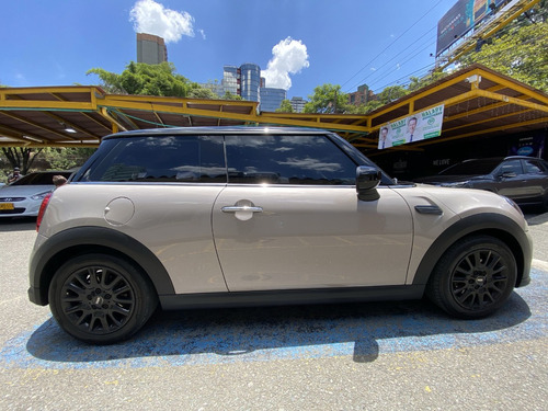Imagen 8 de 25 de Mini Cooper Pepper Calssic 1.5 Turbo 2022