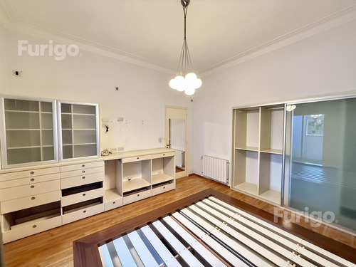 Venta. Departamento Planta Alta De 3 Dormitorios Con Terraza