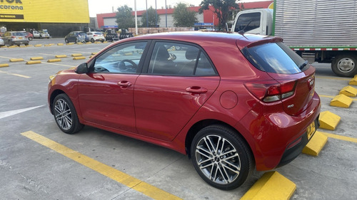 Imagen 12 de 25 de Kia Rio Vibrant 2023